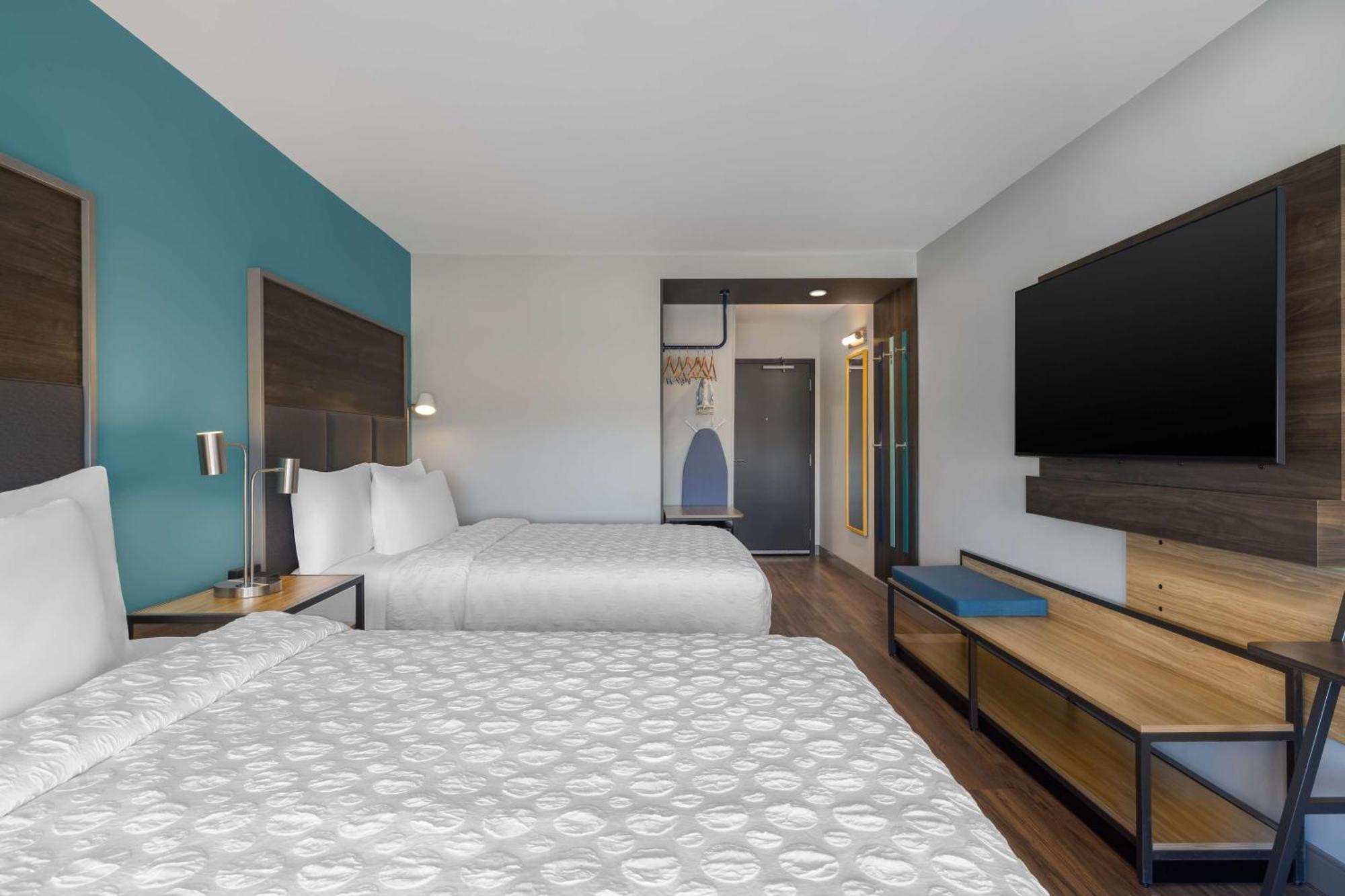 Tru By Hilton Oshkosh Hotel Eksteriør billede